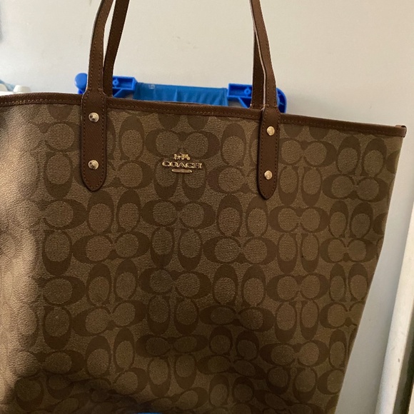 Coach Bag - Picture 1 of 2